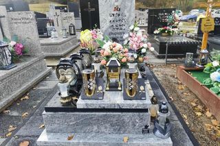 Justyna i Zbyszek zginęli z rąk Tadeusza Dudy. Pomnik na cmentarzu przypomina o horrorze