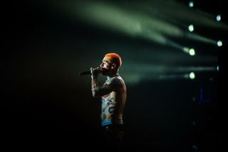 Koncert Quebonafide online nie działa?! W sieci lawina komentarzy fanów. Co można zrobić?