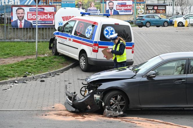 Wypadek karetki w Szczecinie