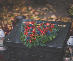 Stroik świąteczny na cmentarz