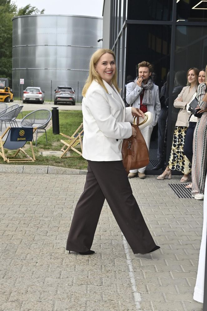 Gwiazdy na jesiennej ramówce Polsatu błyszczały błękitem i dekoltami poniżej pasa. Tylko Ada Fijał i Kasia Cichopek przełamały sztampę