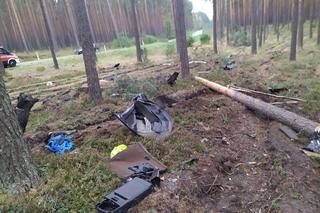 BMW rozpadło się kawałki. 28-letni kierowca w ciężkim stanie trafił do szpitala