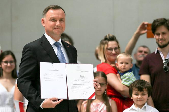 Duda chce zmienić konstytucję