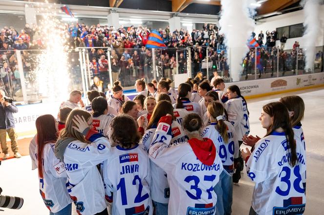 Hokeistki Polonii Bytom pokonały Kojotki Naprzód Janów Katowice ZDJĘCIA