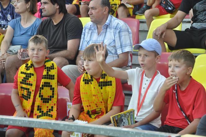 Korona Kielce - Cracovia. Zdjęcia kibiców podczas meczu. 10 sierpnia 2024