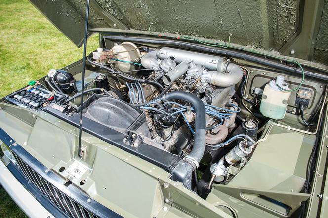 Range Rover o numerze seryjnym 001