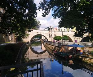 O tym mieście mówią mała Praga. Twierdza, podziemia i najstarszy kamienny most 