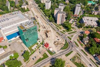 Szybki tramwaj w Krakowie za prawie 2 mld zł zwolnił. Prace wstrzymują liczne niewybuchy