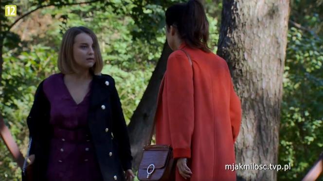 M jak miłość. Kinga (Katarzyna Cichopek), Kamila (Anna Gorajska)