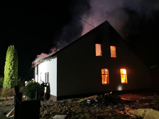 Tragiczny pożar domu pod Gnieznem. Straszne kulisy śmierci 66-latka 