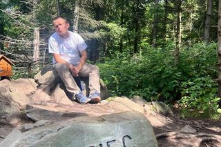 Tata wędruje po górach z synami w spektrum autyzmu. Prawdziwe szczyty i to te najtrudniejsze, zdobywamy każdego dnia