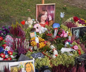 Kołaczkowska i Sojka spoczywają w Warszawie. Tak wyglądają ich groby tuż przed Wszystkimi Świętymi