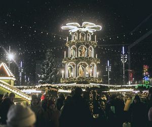 Sprawdziliśmy ceny na Jarmarku Bożonarodzeniowym w Katowicach. 38 zł za kiełbasę to nie żart