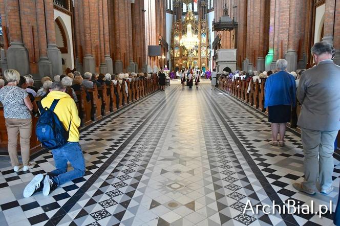 Białystok. Msza święta żałobna za śp. abp. Stanisława Szymeckiego