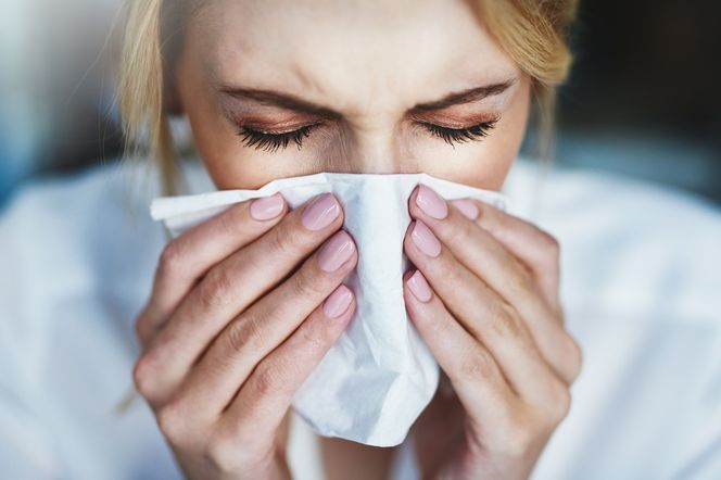 Popularne krople do nosa mogą pogarszać katar. Ten błąd zmienia lek w pułapkę