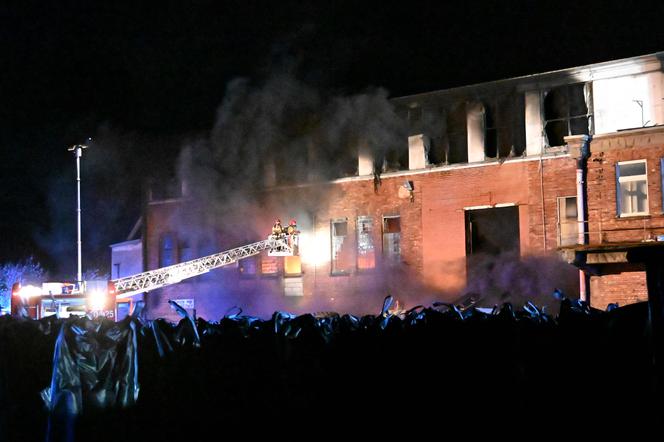 Pożar w zakładzie przetwórstwa opon w Szczecinie 