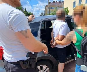 Haracz po bułgarsku. Policjanci z zatrzymanymi pod Warszawą