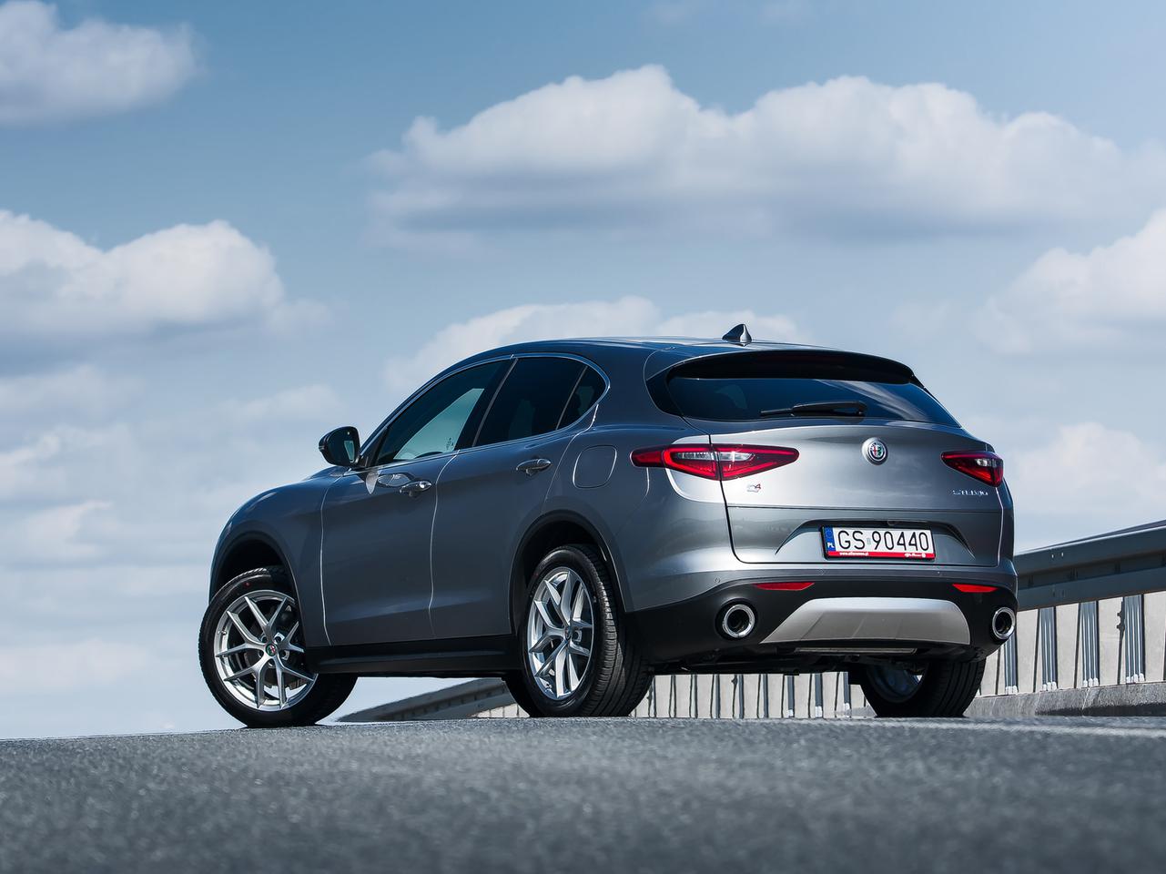 Alfa Romeo Stelvio First Edition 2.0 Turbo 280 KM AWD AT