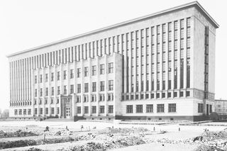 Przewodnik po architekturze Krakowa: modernizm, socrealizm, socmodernizm, postmodernizm
