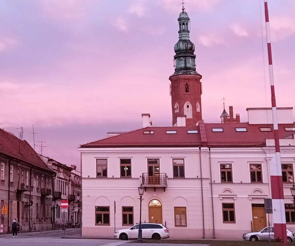 Radomski rynek jak indiańska wioska. W niedzielę kolejne spotkaniena ...