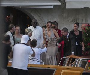 Zobacz, jak ubrali się goście na ślubie Bezosa! Panna młoda szokowała