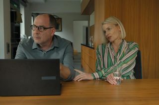 Barwy szczęścia, odcinek 3144: Marek zalamany zachowaniem Olgi. Nie podzieli jej rozbawienia skandalicznym artykułem - ZDJĘCIA