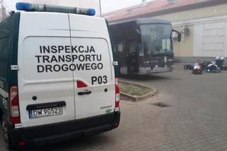 Niebezpieczny transport! Takim autobusem chciał przewozić DZIECI!