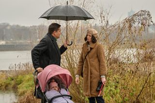 Na Wspólnej odc. 3983. Klaudia (Justyna Karłowska), Michał (Robert Kudelski), Nadia (Marcelina Sałek)