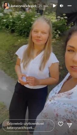 M jak miłość na planie. Kinga (Katarzyna Cichopek), Lenka (Olga Cybińska)