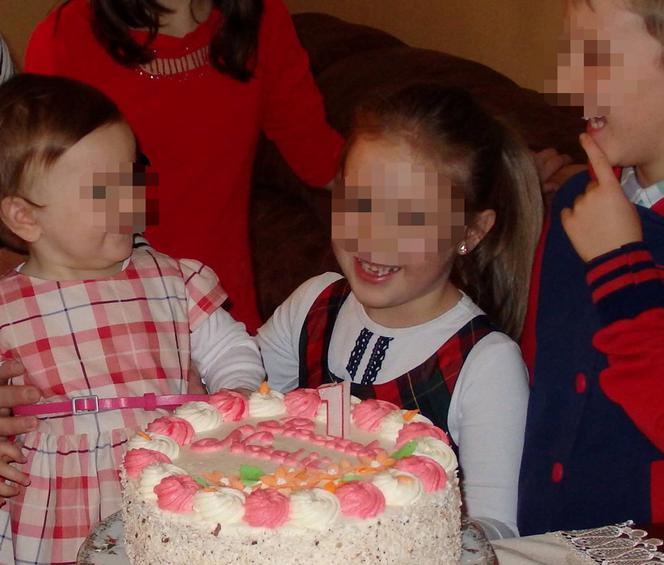 Skawiny samobójstwo rozszerzone matka wisielec dzieci