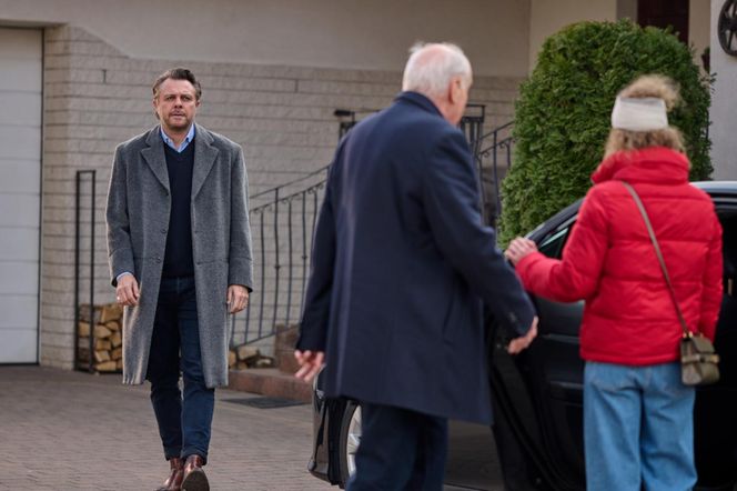 Na Wspólnej odc. 4044: Malwina (Martyna Dudek), Hebel (Tadeusz Huk), Konrad (Marek Bukowski)