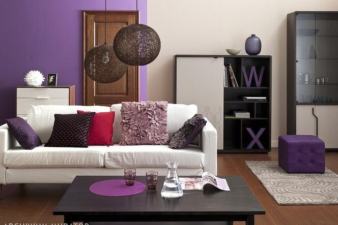Kolory ścian: salon fioletowy
