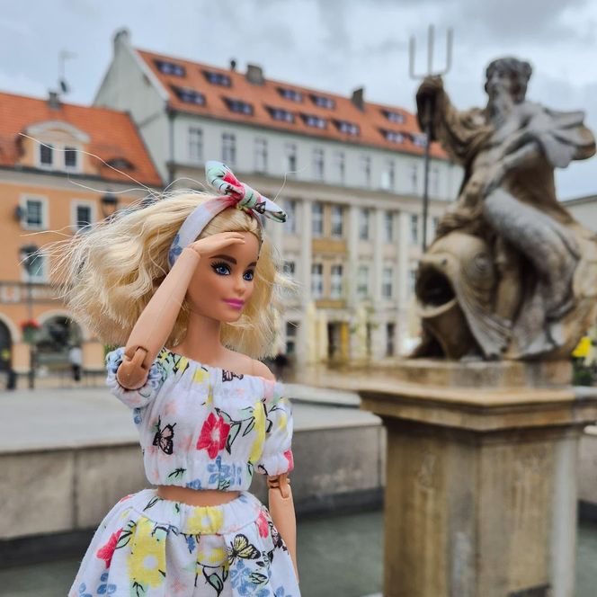 Śląsk oczami Barbie, czyli projekt mieszkanki Gliwic, która fotografuje lalki.