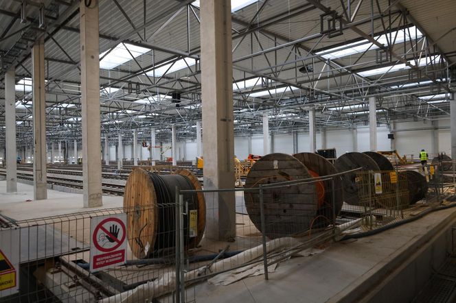 Budowa stacji postojowo-technicznej Mory (sierpień 2025)