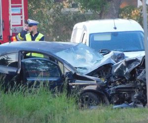 Wypadek na łuku drogi pod Warszawą. Zginął obywatel Ukrainy