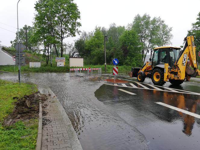 Powódź w Krakowie: Zalana ulica Półłanki 24.05.2019