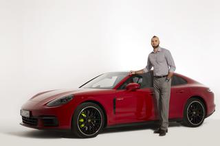 Marcin Gortat dostał nowe Porsche. Kosztuje pół miliona złotych!