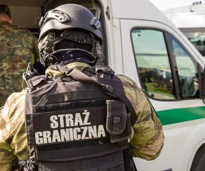 Horror na granicy z Białorusią. Imigranci obrzucili strażników kamieniami!