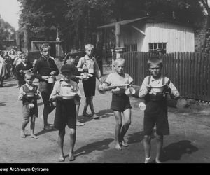 QUIZ PRL. Smaki lata w PRL-u: Czy pamiętasz letnie przysmaki swojego dzieciństwa?