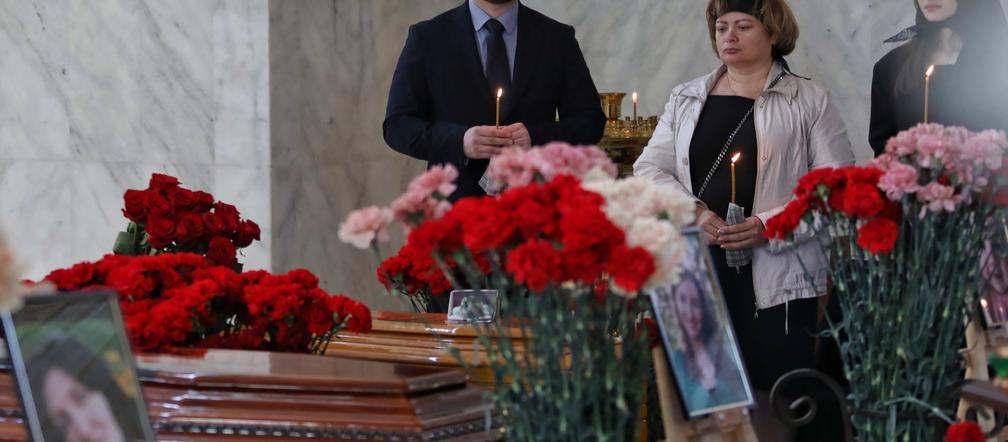 Pogrzeb małej Kiry jej mamy i babci zabitych w Mariupolu