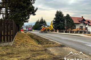 W Lipowej samochód osobowy wjechał w betonowy przepust