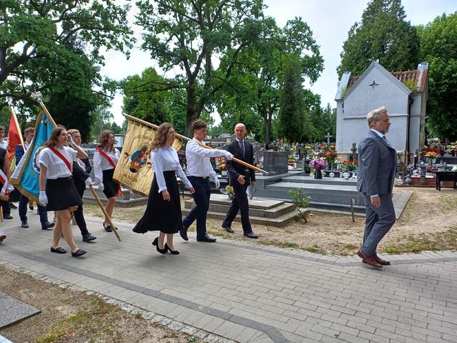 Pamięć o powstańcach żyje w Ostrzeszowie. Ulicami miasta przeszedł Marsz Pamięci [ZDJĘCIA]