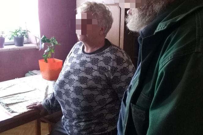Wyrzuciła syna z domu bo okradał emerytów