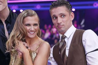 Z Tańca z Gwiazdami do kabaretu. Filip Gurłacz będzie rozbawiał Polaków w telewizji. Wiemy kiedy!