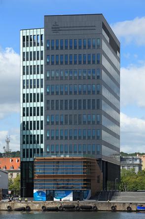 Gdynia Waterfront to nowe biura i hotel w Gdyni.