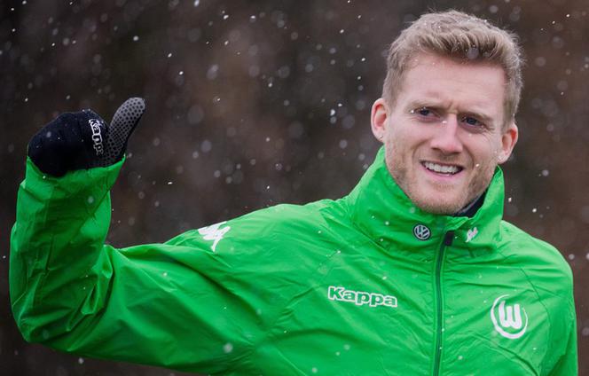 Andre Schuerrle już w Wolfsburgu: W Chelsea nie dostawałem tylu szans, na ile zasługiwałem [WIDEO]