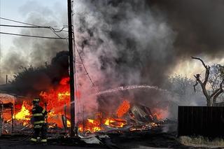 Samolot runął na osiedle w Teksasie