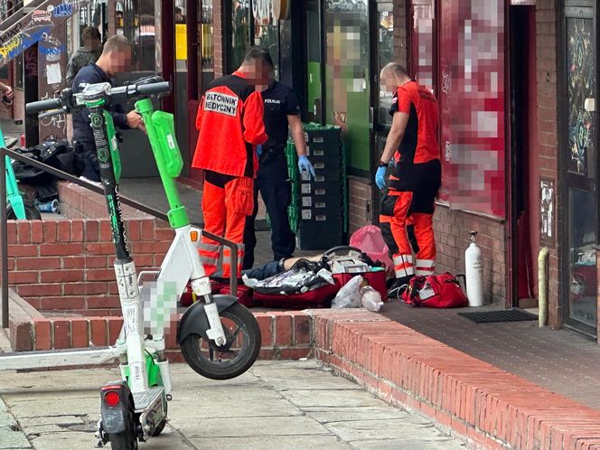 Spadł z wysokości i zmarł. Tragedia w Śródmieściu