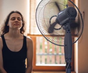 Mieszkanie jak sauna? Te 7 trików za grosze uratuje Cię przed upałem
