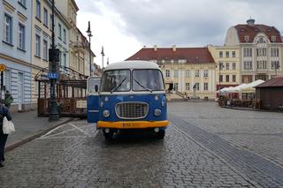Kurs zabytkowym autobusem i rejs tramwajem wodnym